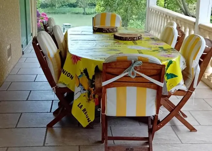 Le Caousate Oda ve Kahvaltı 3*